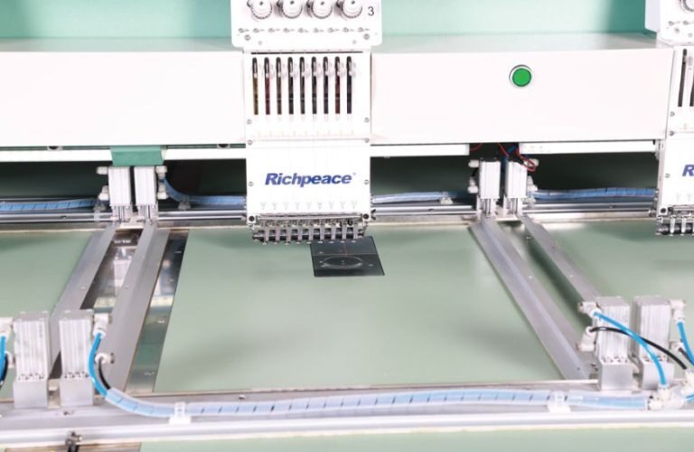 Feeding Mattress Border Embroidery Machine (4)